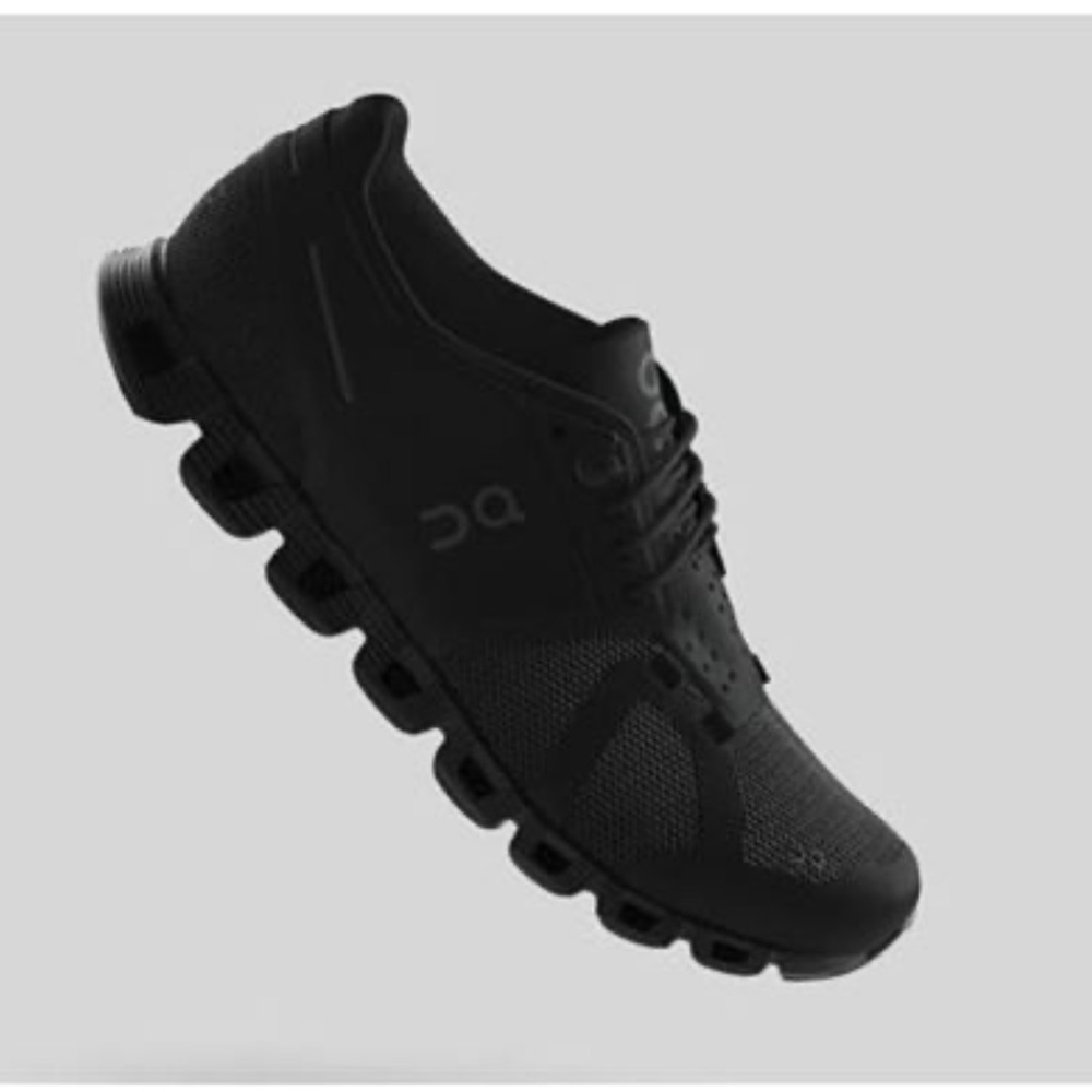 - ON CLOUD black Swiss Engineering Running women size 9.5 gently used